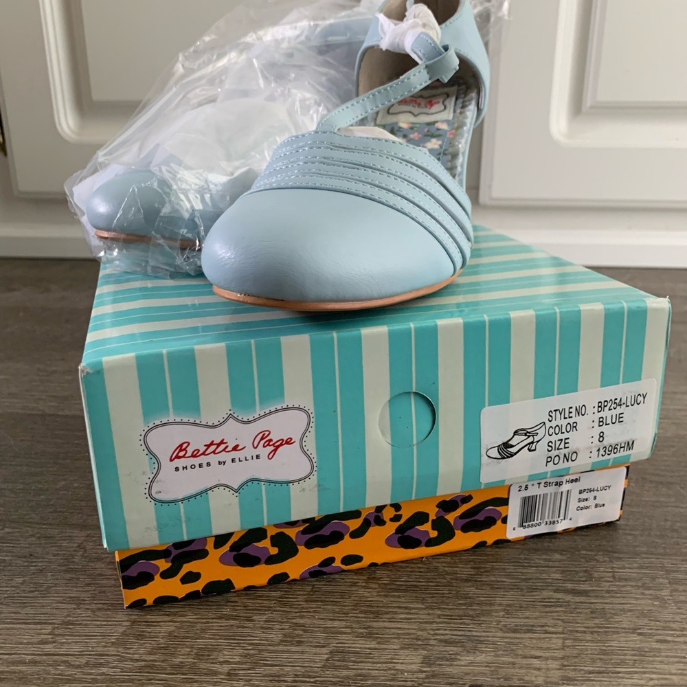Bettie Paige Shoes by Ellie “Lucy” T-Strap Blue Heels Size 8 Women’s New w/Box